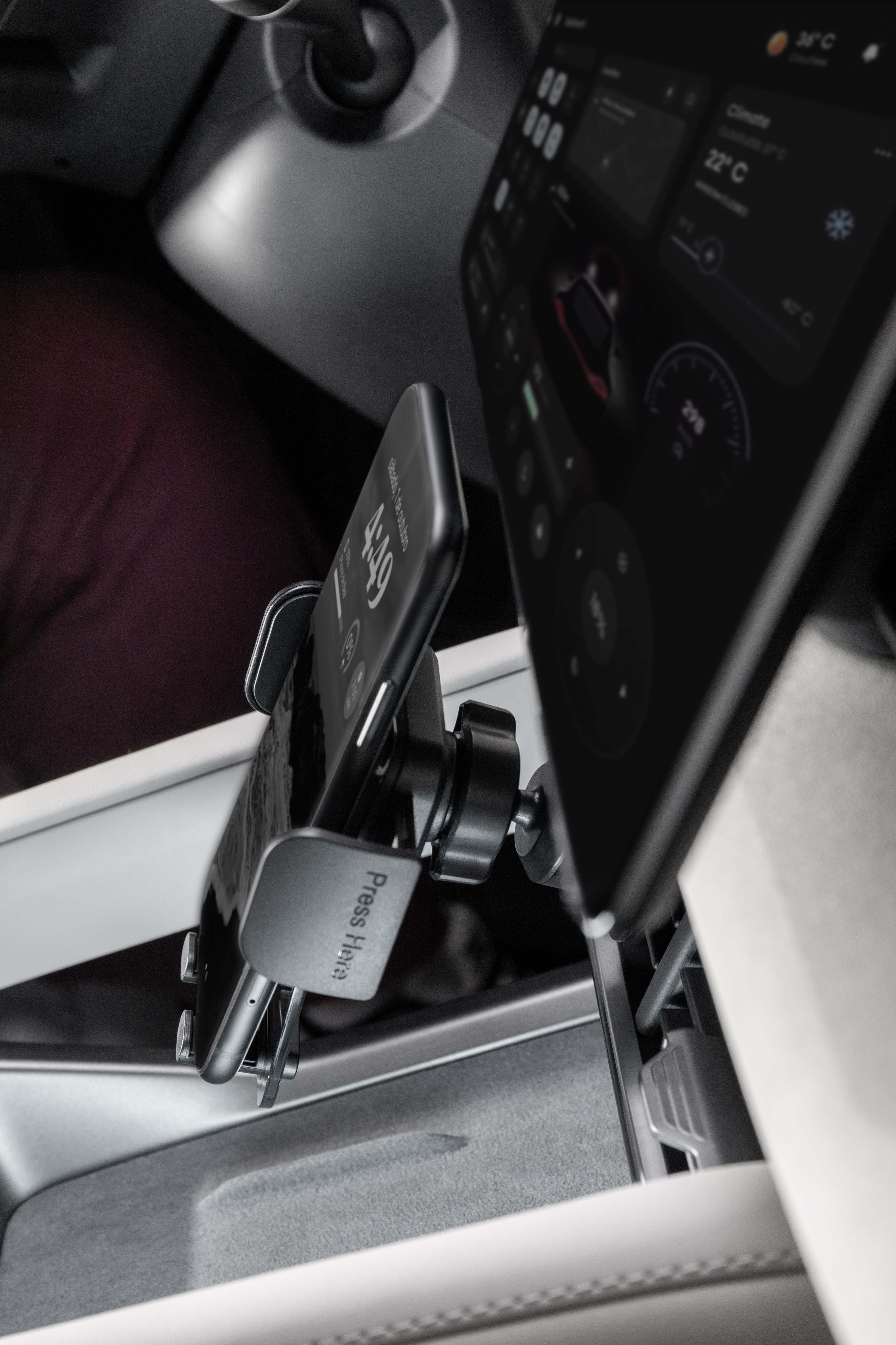 Mbajtëse për telefon Proove Crystal Clamp, për ventilim makine, 4.7″–6.9″, e zezë