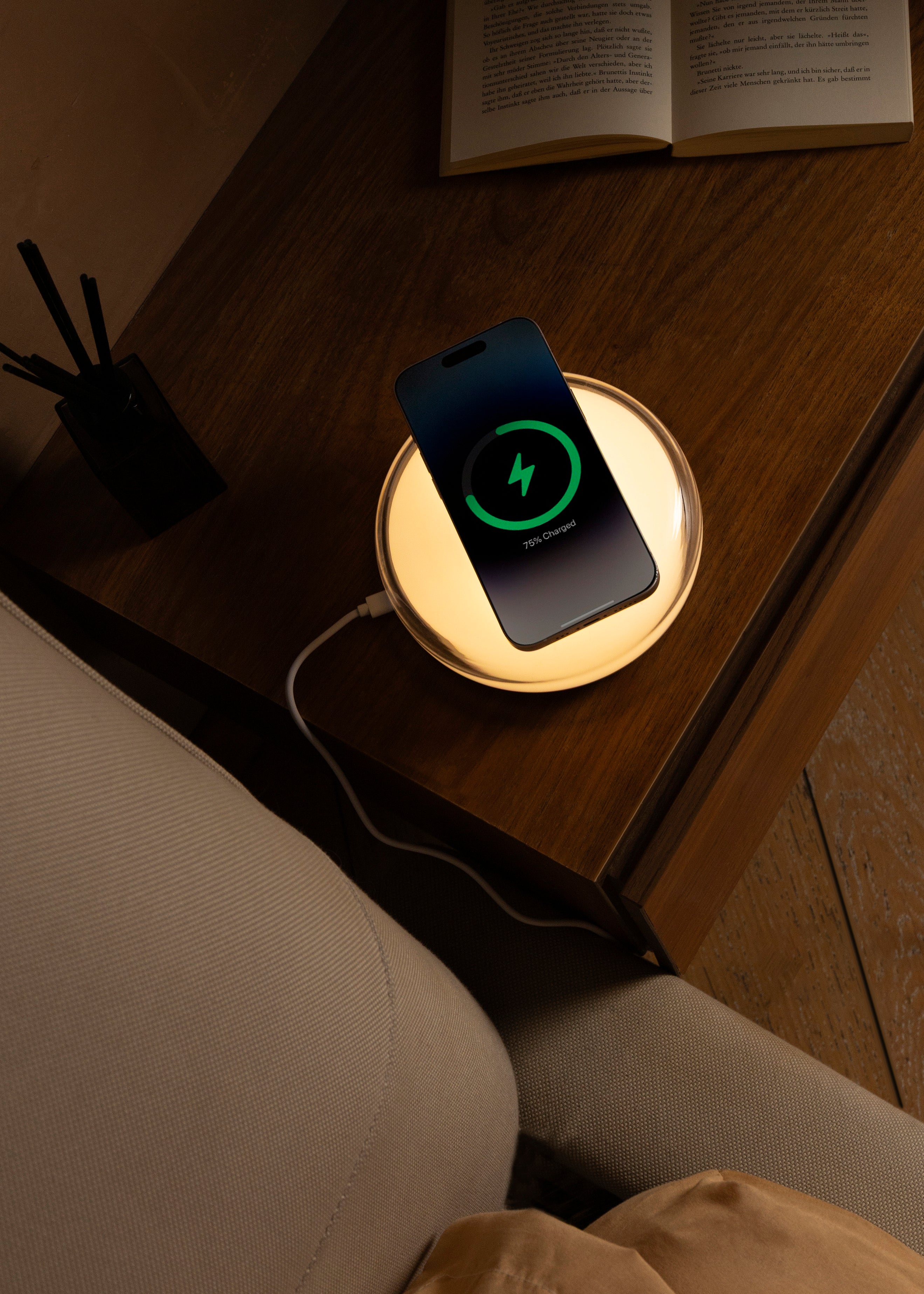 Llambë nate Proove Alien, 5W, me karikim wireless, e bardhë