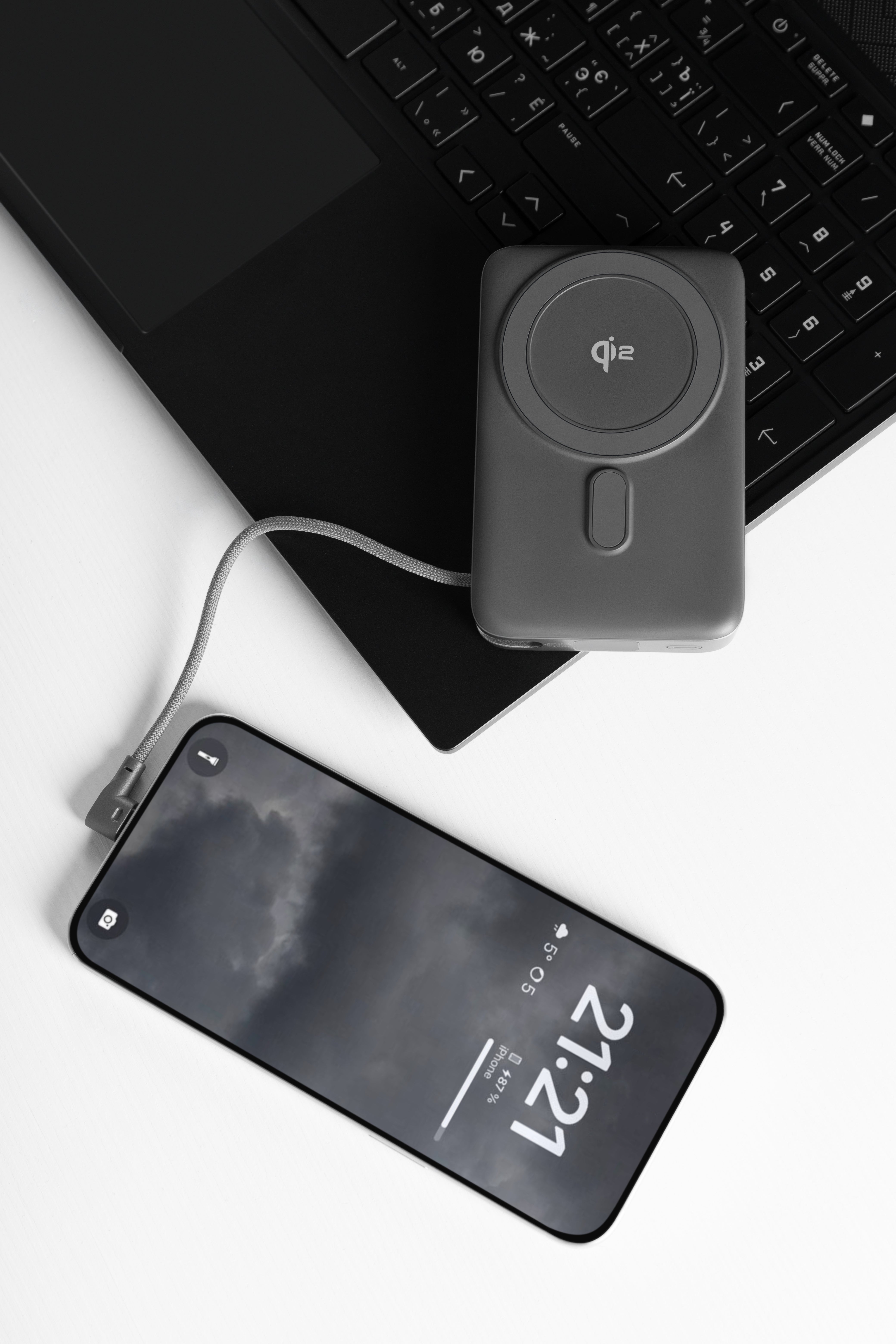 Powerbank Proove OverPower, 10000mAh, 35W, Qi2, me kabllo të integruar, gri