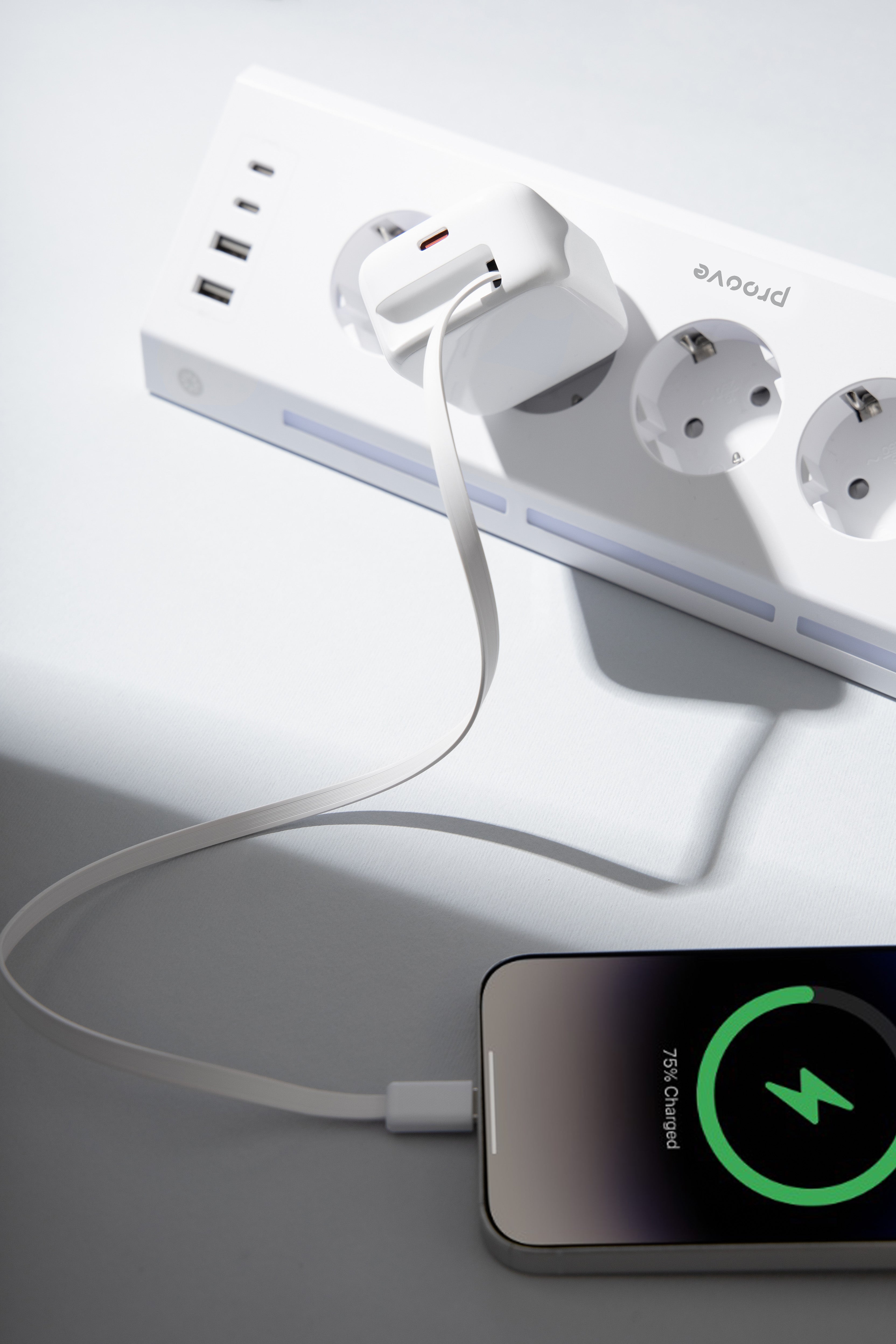 Karikues muri Proove Fixtape me kabllo të integruar Type-C, 65W, i bardhë