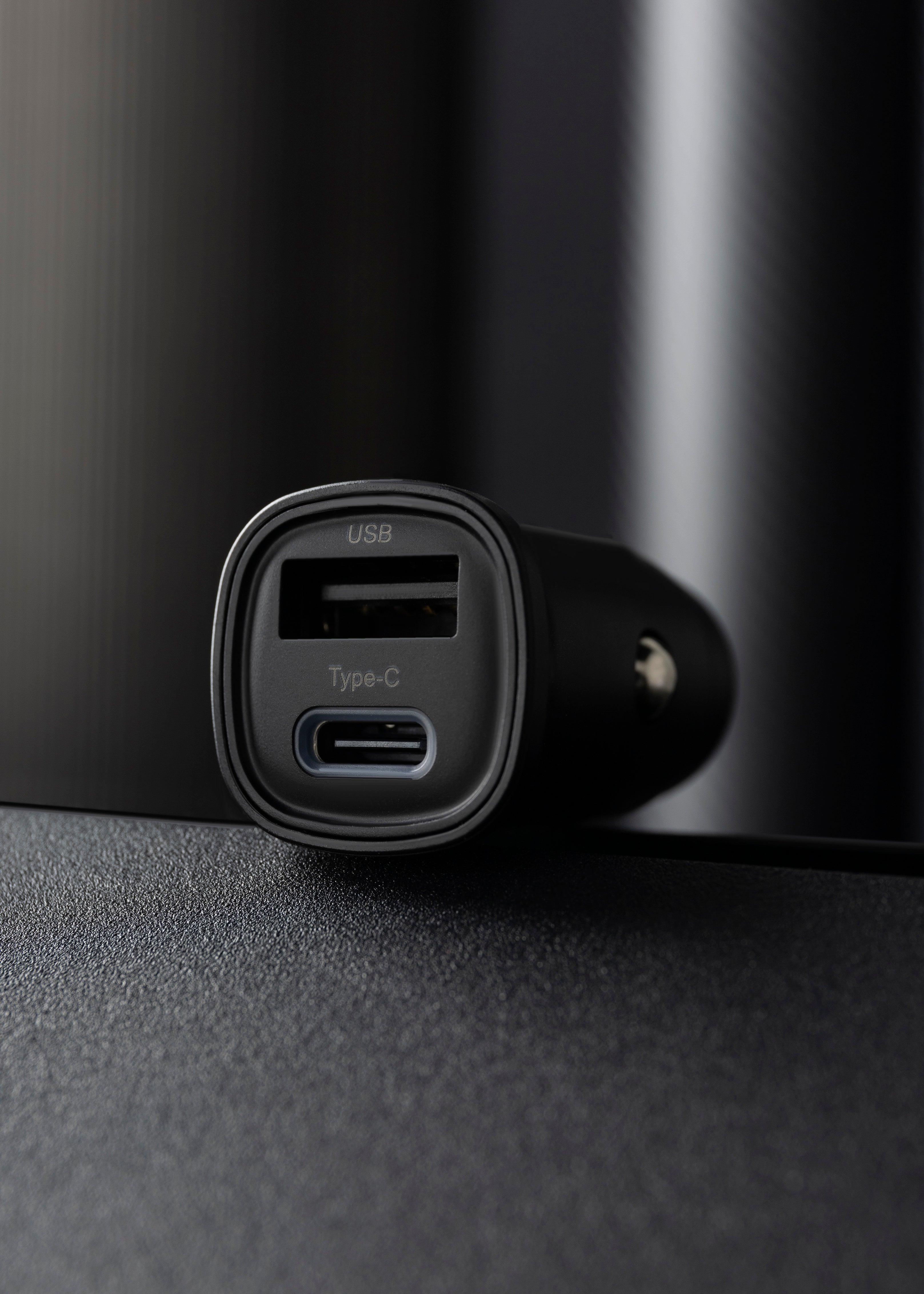 Karikues për makinë Proove Flash, 30W, Type-C + USB, me kabllo, i zi
