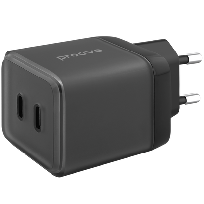 Karikues muri Proove Pure GaN Max, 67W, 2×Type-C, i zi