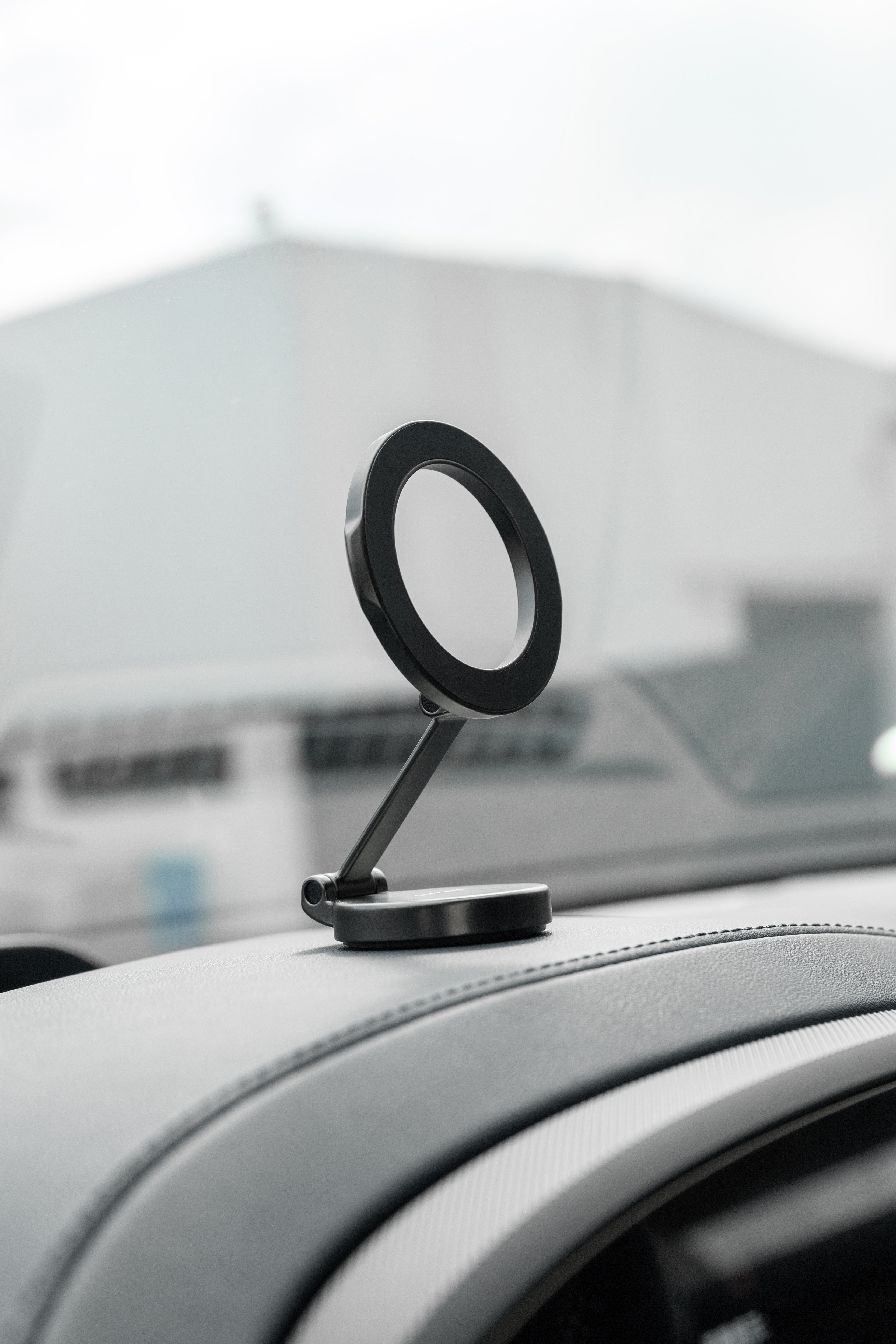 Mbajtëse magnetike për telefon Proove Hoop, ngjitëse, e zezë