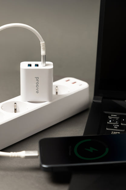 Karikues muri Proove Rapid, 30W, 2×USB + Type-C, i bardhë