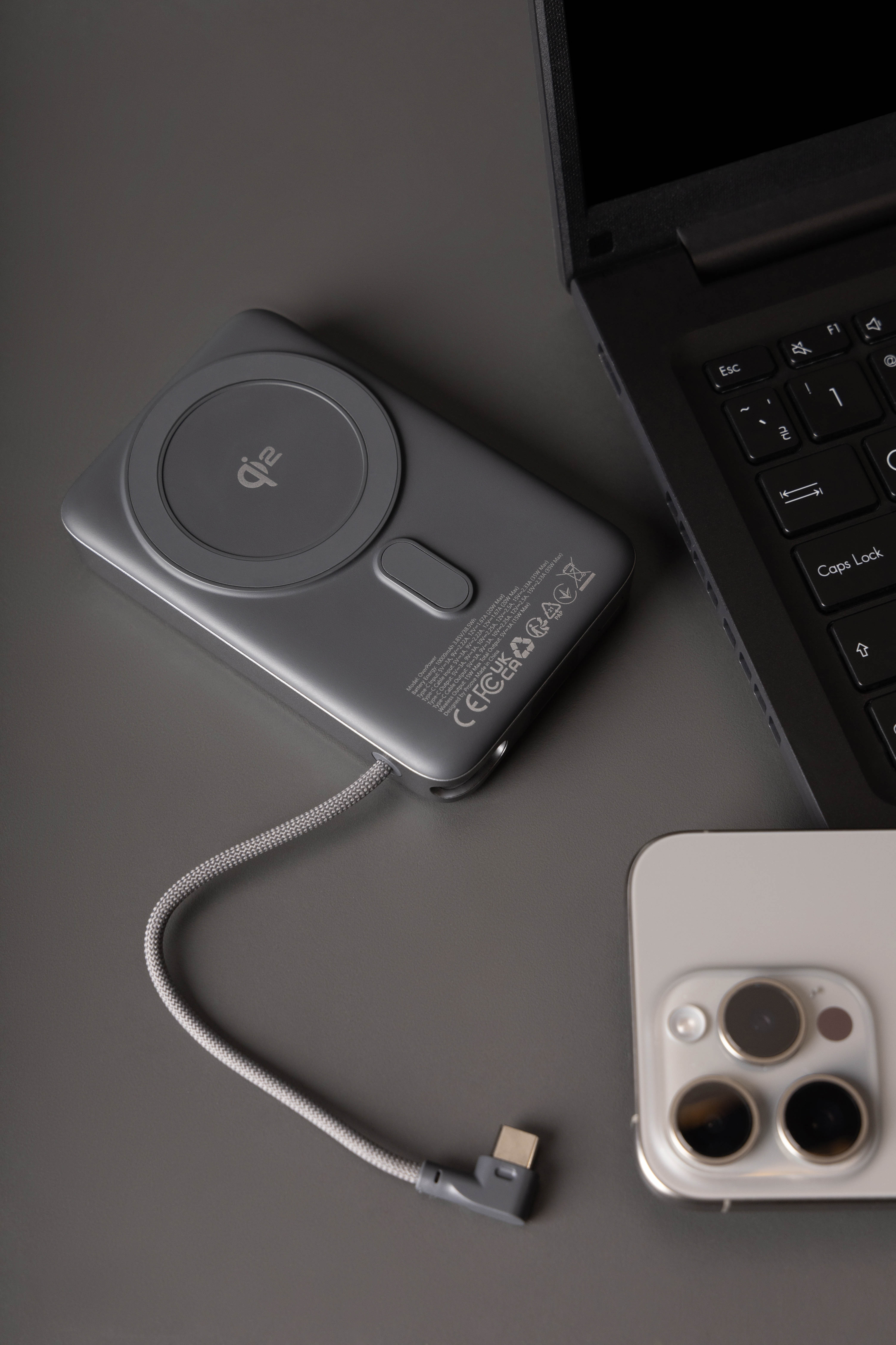 Powerbank Proove OverPower, 10000mAh, 35W, Qi2, me kabllo të integruar, gri