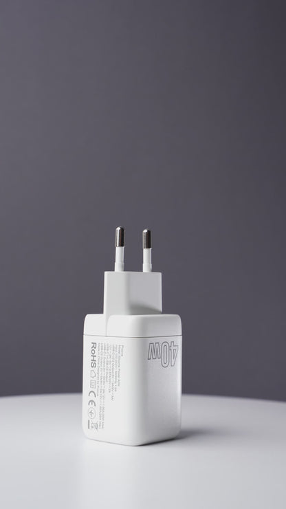 Karikues muri Proove Silicone Power, 40W, me 2×Type-C, i bardhë